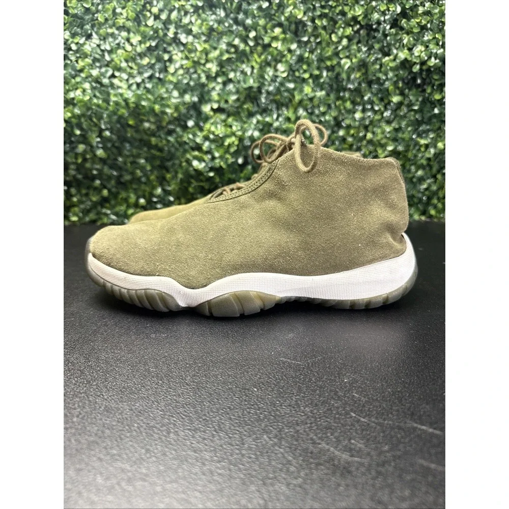 Nike Air Jordan Sneakers Mens Size 8.5 Olive Green Canvas  AR0726-300 Shoes